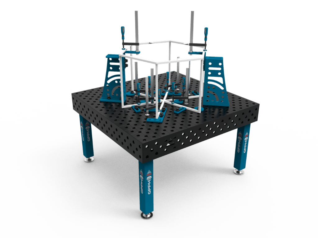 Tradycyjny stół spawalniczy PRO 1500 x 1480 mm z ułożoną konstrukcją