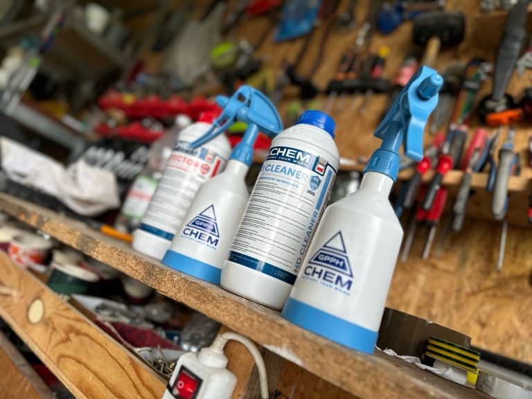 Prípravky na čistenie a údržbu zváracích stolov GPPH CHEM - Protector a HD Cleaner 