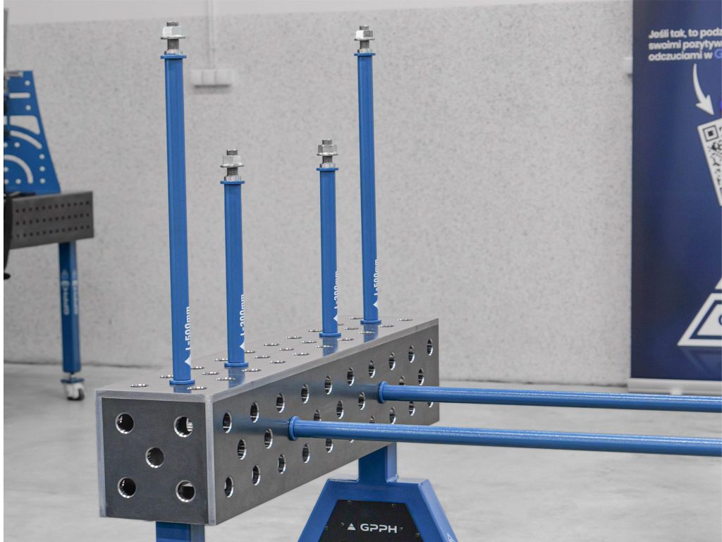 Hitsauspöydän liittimet