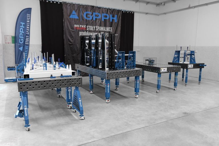 Série de tables de soudage traditionnelles de GPPH : (de gauche à droite) EXPERT, PRO, PLUS, ECO. 