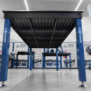 Stół Spawalniczy BASIC Rozmiar - 2000x1000mm, Siatka - 50x50mm, System - Φ16