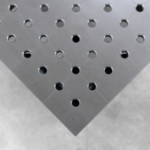 Stół Spawalniczy PLUS Siatka - 50x50mm, System - Φ16, Rozmiar - 1500x1000mm,