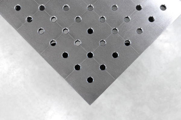 Stół Spawalniczy PLUS Siatka - 50x50mm, System - Φ16, Rozmiar - 2000x1000mm,