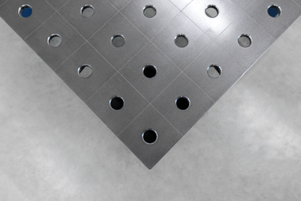 Stół Spawalniczy PLUS Rozmiar - 1000x1000mm, Siatka - 100x100mm, System - Φ28