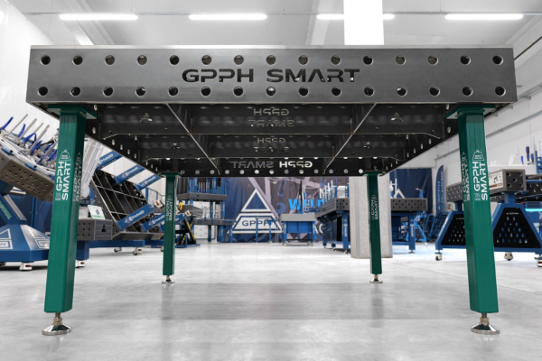 Stół spawalniczy SMART Siatka - 100x100mm, System - Φ28, Rozmiar - 1500x1480mm,  Blat - 12mm