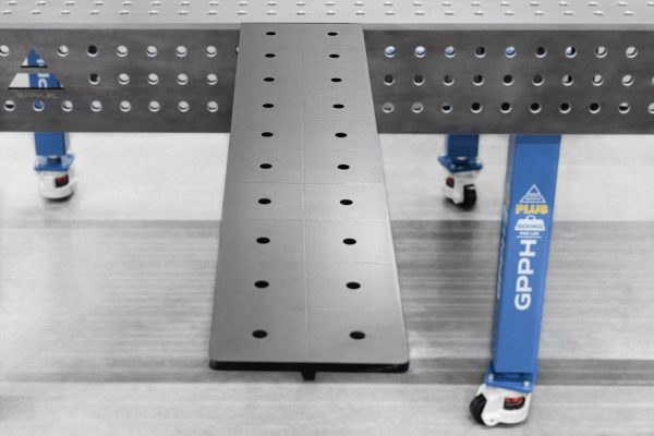 Przedłużenie 1000x200mm, Siatka - 100x100mm, System - fi16 mm, Seria - PLUS
