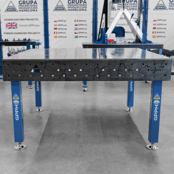 Outletowy Stół Spawalniczy PLUS 1500x1480 mm – System otworów φ16, siatka 100x100 mm