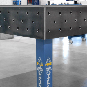 Stół Spawalniczy PLUS 1500x1480 mm – System otworów φ16, siatka 100x100 mm