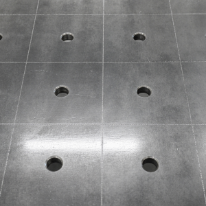 Stół Spawalniczy PLUS 1500x1480 mm – System otworów φ16, siatka 100x100 mm