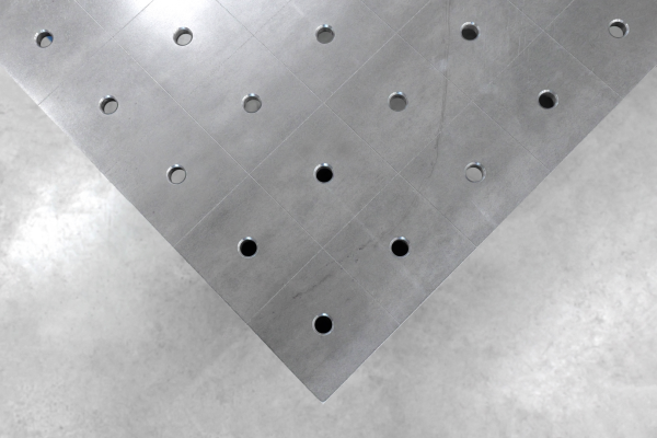 [OUTLET] Stół Spawalniczy PLUS 1500x1000 mm – system φ16, siatka 100x100 mm